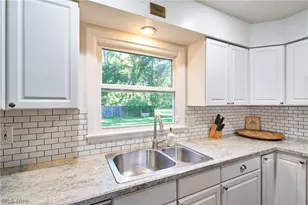 3447 Tennyson Dr, Fairlawn, OH 44333 - Photo 10