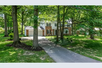 504 Vinewood Avenue, Tallmadge, OH 44278 - Photo 2