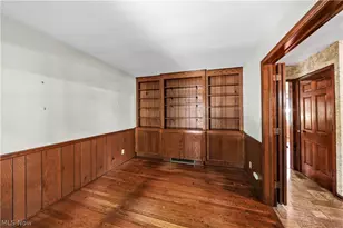 504 Vinewood Ave, Tallmadge, OH 44278 - Photo 8