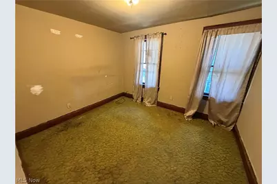 2001 16th Street SW, Akron, OH 44314 - Photo 14