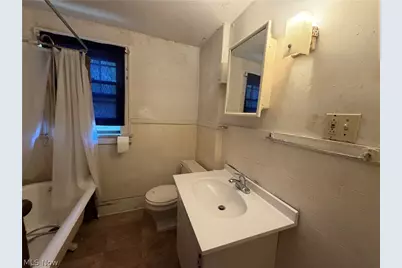 2001 16th Street SW, Akron, OH 44314 - Photo 10