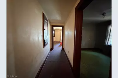 2001 16th Street SW, Akron, OH 44314 - Photo 18