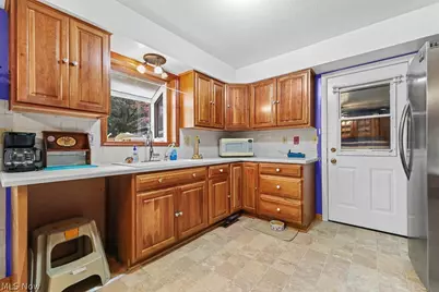 5260 Huckleberry Street NW, North Canton, OH 44720 - Photo 6