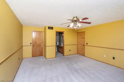 7456 Hidden Glen Drive, Amherst, OH 44001 - Photo 16