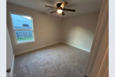 938 East Drive, Sheffield Lake, OH 44054 - Photo 12