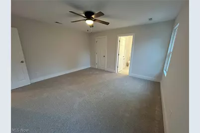 938 East Drive, Sheffield Lake, OH 44054 - Photo 16