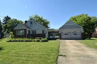923 E Philadelphia Avenue, Youngstown, OH 44502 - Photo 2