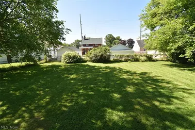 923 E Philadelphia Avenue, Youngstown, OH 44502 - Photo 10