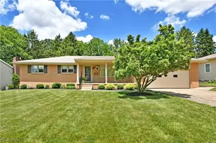 6662 Appleridge Dr, Youngstown, OH 44512 - Photo 2