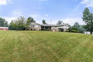 8060 Sigle Ln, Poland, OH 44514 - Photo 4