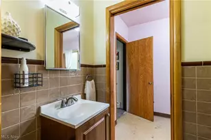 8060 Sigle Ln, Poland, OH 44514 - Photo 24
