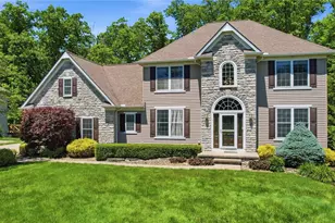 8255 Hemingway Ln, Concord Twp, OH 44060 - Photo 2