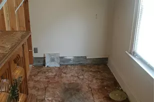1439 Clermont, Loveland, OH 44110 - Photo 18
