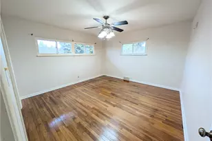 545 N Ray Dr, Zanesville, OH 43701 - Photo 12