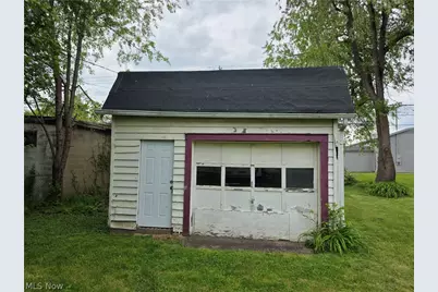 214 W Church Street, Newcomerstown, OH 43832 - Photo 4