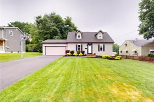3904 Dunbar St, Youngstown, OH 44515 - Photo 2