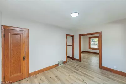 2233 E 33rd Street, Lorain, OH 44055 - Photo 16