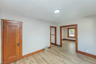 2233 E 33rd St, Lorain, OH 44055 - Photo 16