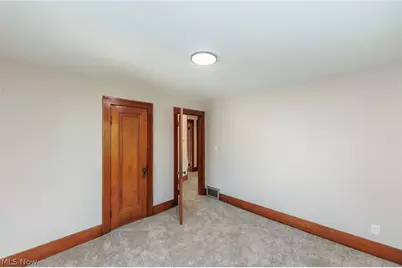 2233 E 33rd Street, Lorain, OH 44055 - Photo 10