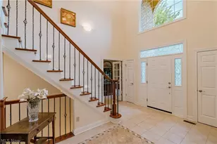 4013 Meadowvale Ct, Akron, OH 44333 - Photo 6