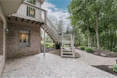 4013 Meadowvale Court, Akron, OH 44333 - Photo 44