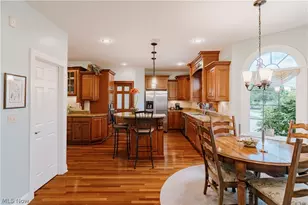 4013 Meadowvale Ct, Akron, OH 44333 - Photo 16