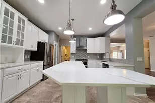 1901 Pembrooke Ln, Avon, OH 44011 - Photo 16