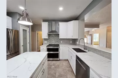 1901 Pembrooke Lane, Avon, OH 44011 - Photo 14