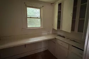 107 W Dalton St, Akron, OH 44310 - Photo 6