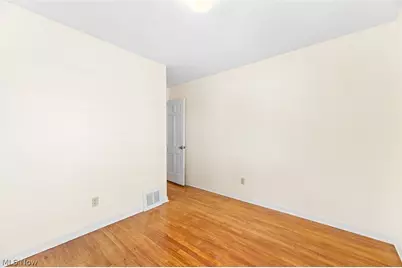 2585 25th Street, Cuyahoga Falls, OH 44223 - Photo 16