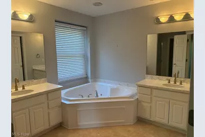 2374 Glenwood Lane, Avon, OH 44011 - Photo 24