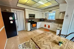 9902 Adams Ave, Loveland, OH 44108 - Photo 10
