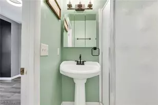 702 16th St, Cambridge, OH 43725 - Photo 18