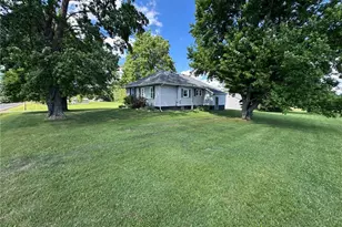 7305 S Duck Creek Rd, Berlin Center, OH 44401 - Photo 26