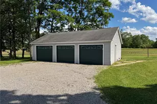7305 S Duck Creek Rd, Berlin Center, OH 44401 - Photo 4