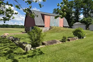 7305 S Duck Creek Rd, Berlin Center, OH 44401 - Photo 2