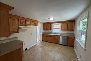 511 Ewart Rd, Akron, OH 44312 - Photo 8