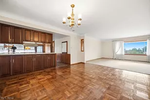1885 W Sprague Rd, Grandview Heights, OH 44147 - Photo 8