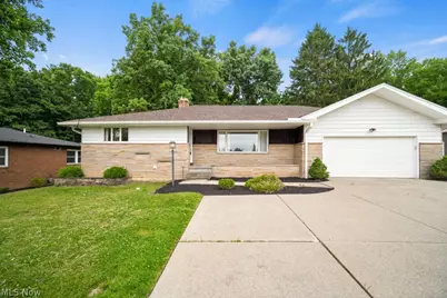 1885 W Sprague Road, Grandview Heights, OH 44147 - Photo 2