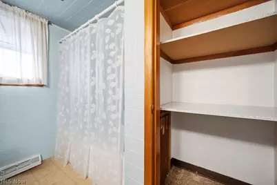 1885 W Sprague Road, Grandview Heights, OH 44147 - Photo 20
