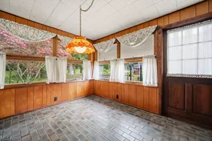 1885 W Sprague Rd, Grandview Heights, OH 44147 - Photo 10