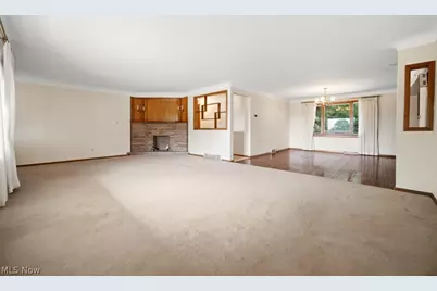 1885 W Sprague Road, Grandview Heights, OH 44147 - Photo 6