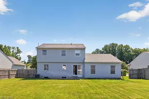 125 Queen Anne Cir, Elyria, OH 44035 - Photo 32