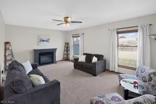 125 Queen Anne Cir, Elyria, OH 44035 - Photo 6