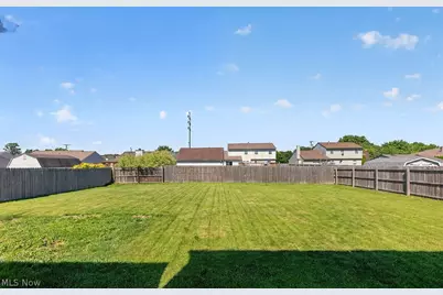 125 Queen Anne Circle, Elyria, OH 44035 - Photo 34