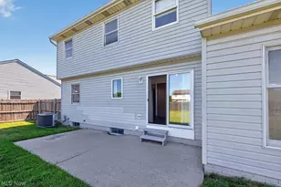 125 Queen Anne Cir, Elyria, OH 44035 - Photo 30