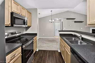 3324 Lenox Village Drive #222, Fairlawn, OH 44333 - Photo 6