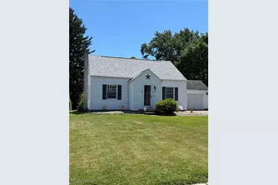 210 Woodrow Street NW, North Canton, OH 44720 - Photo 2