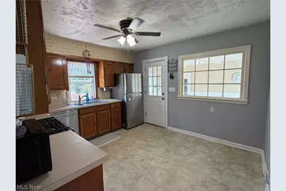 210 Woodrow Street NW, North Canton, OH 44720 - Photo 22
