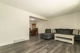7908 Kellogg Creek Dr, Mentor, OH 44060 - Photo 10